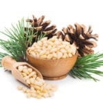 Orzechy piniowe - właściwości, wartości odżywcze i przepisy orzeszki piniowe