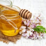 Miód akacjowy - właściwości, krystalizacja i zastosowanie miód akacjowy właściwości zastosowanie