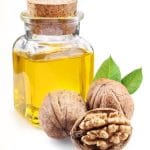 orzechy i olej z orzechów włoskich