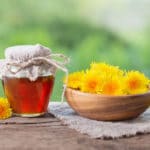 Miód z mniszka lekarskiego - właściwości i zastosowanie zdrowotne miód z mniszka lekarskiego